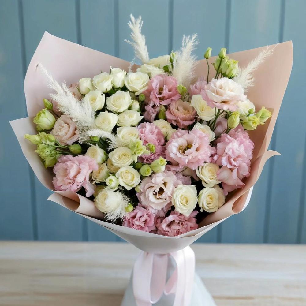 Букет цветов из: Альстромерии и Розы в Эльхотово