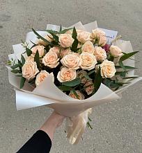 Букет Кремовые розы Латте в Эльхотово