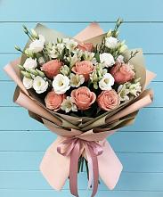Букет цветов из:  Розы, Альстромерии и Лизиантусы в Эльхотово