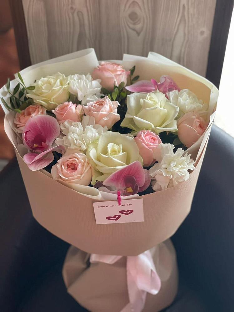 Букет цветов из: Орхидеи, Розы и Гвоздики в Эльхотово