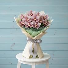 Букет цветов из:  Орхидеи и Розы #REPLACE_PRED# Эльхотово