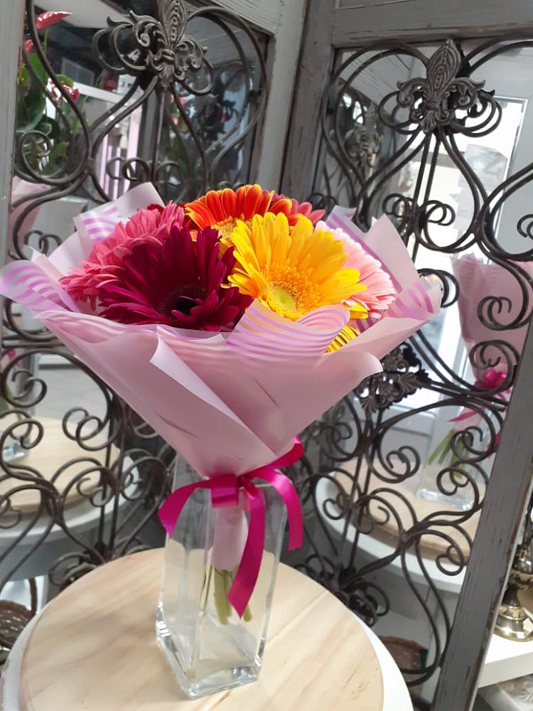 Букет цветов из: Герберы в Эльхотово