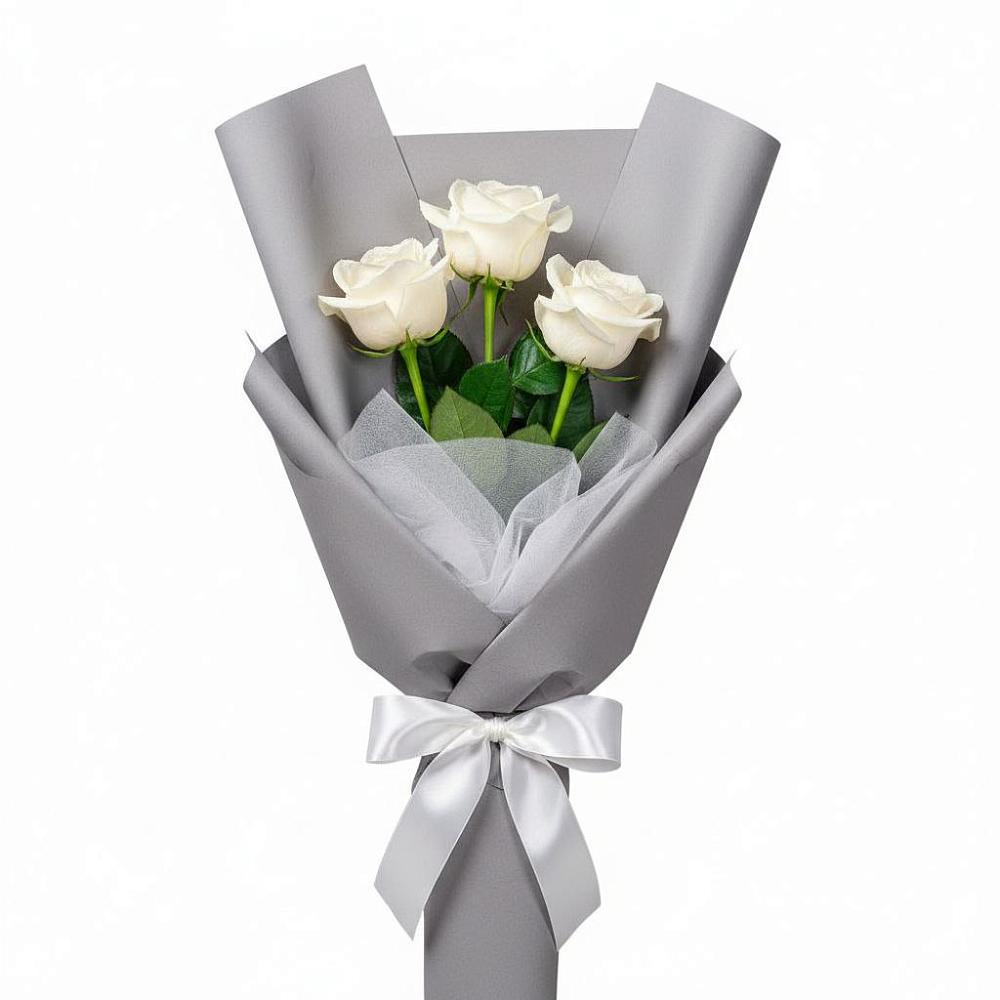 Букет 3 белые розы в Эльхотово
