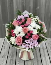 Букет цветов из:  Альстромерии, Гвоздики, Розы и Хризантемы в Эльхотово