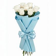 Букет 7 белых роз Проуд в Эльхотово