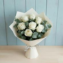 Букет Белые розы в Эвкалипте в Эльхотово